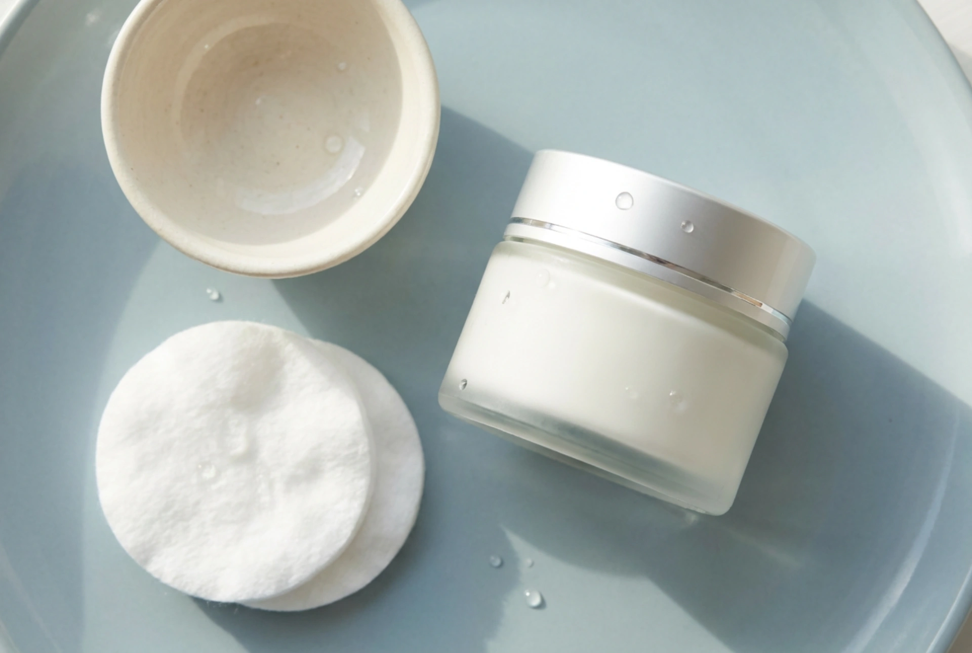 Hidratantna maska za lice: kada je koristiti, kako nanositi i ukloniti