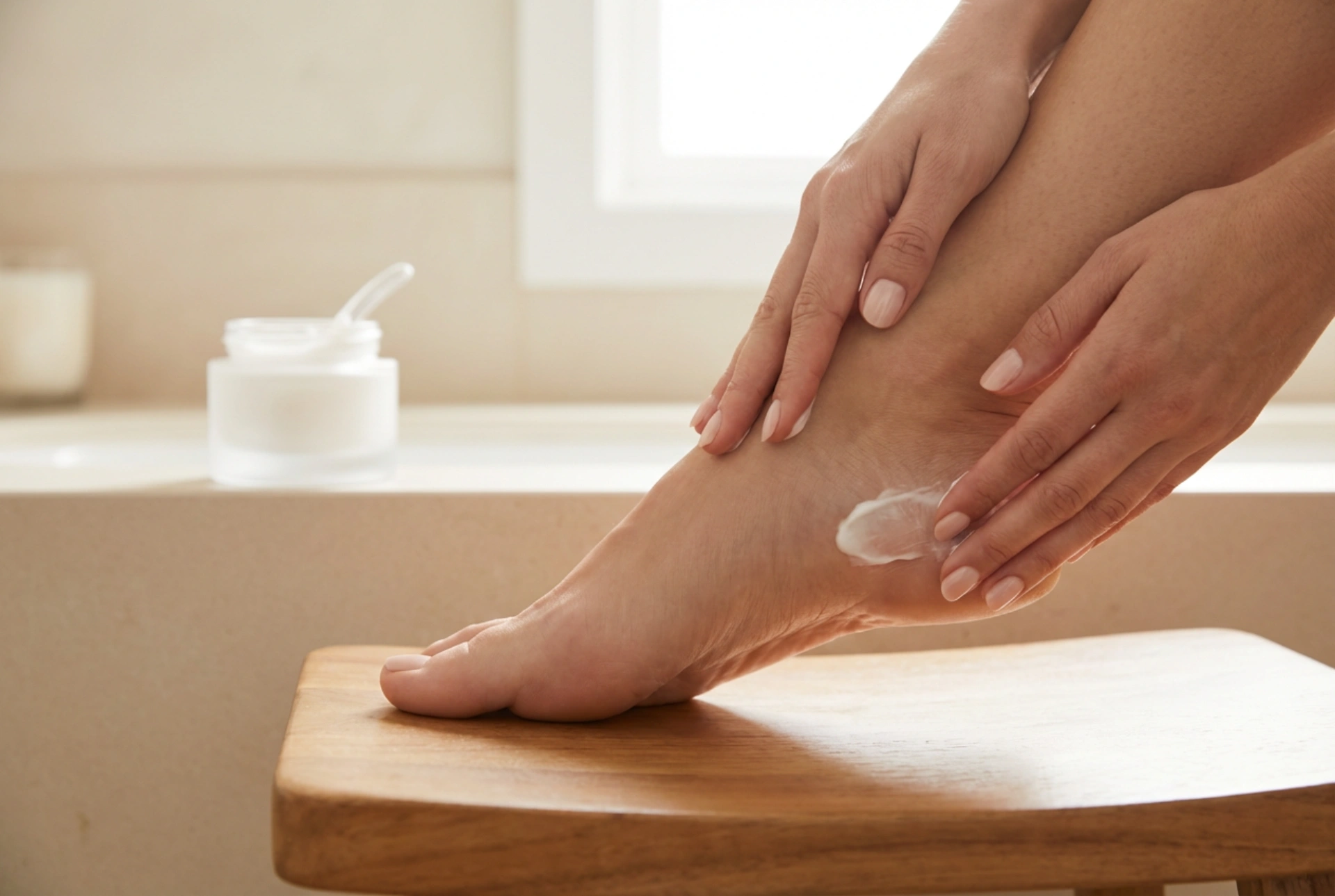 Metoda za ispucale pete: svakodnevna njega i dobre navike