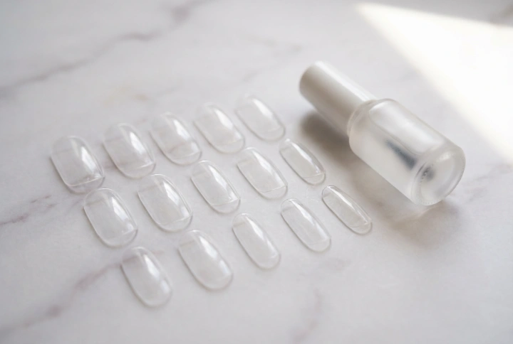 Gel tipsevi: kada ih odabrati i kako ih pravilno nanijeti