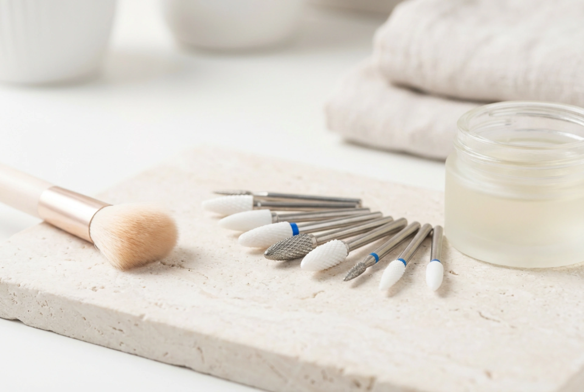 Nastavci za brusilicu za nokte: koji za što služe i kako ih čistiti