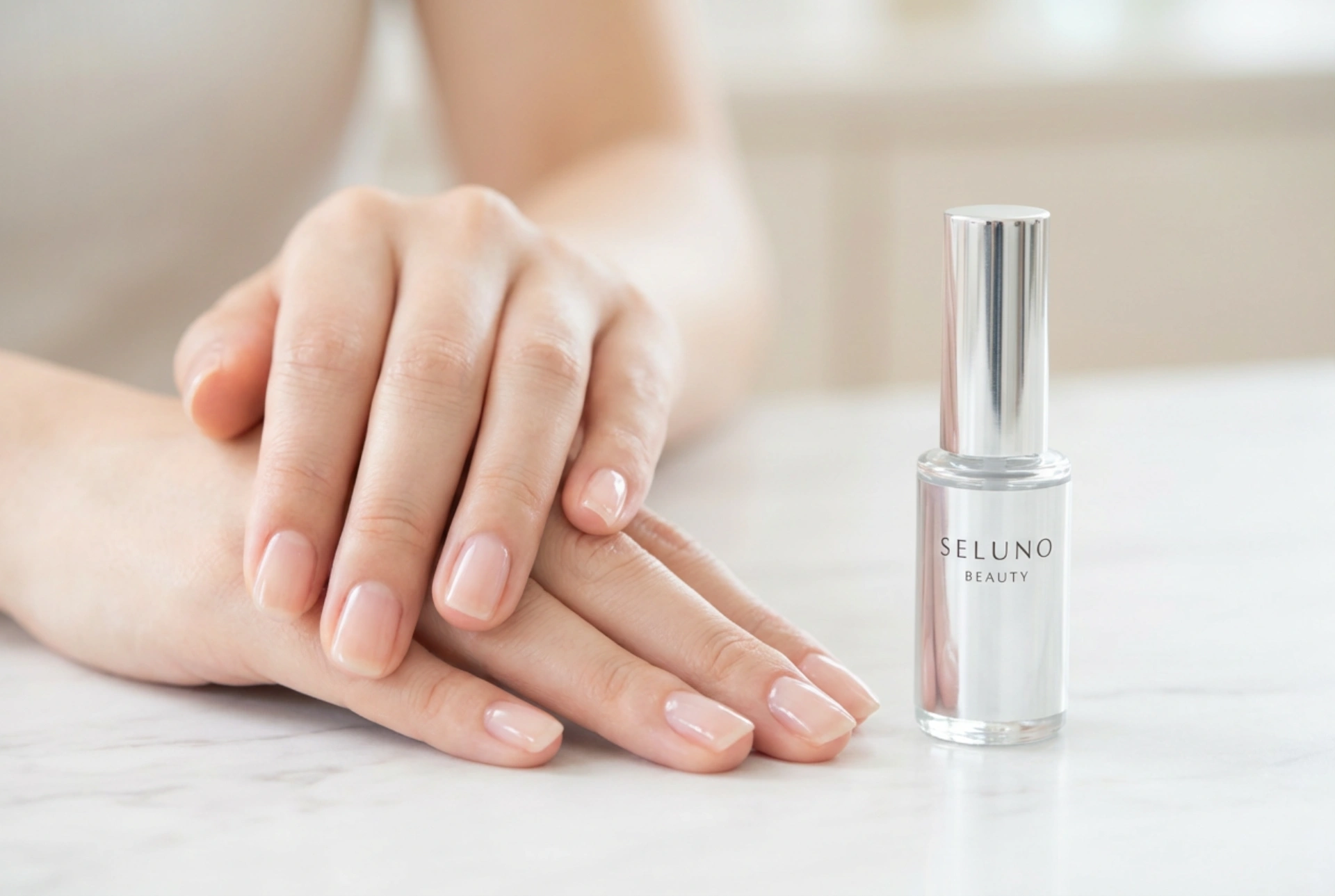 Nadlak za nokte: vrste, nanošenje i maksimalna trajnost